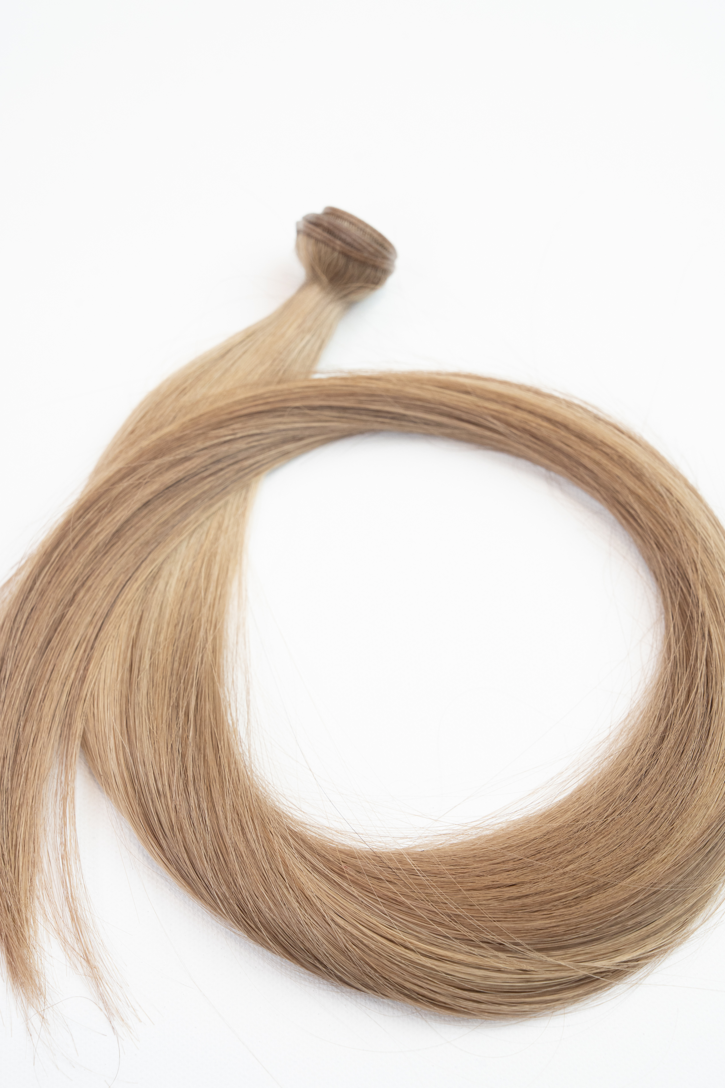 Tape-In Extensions - prettygangofficial.com