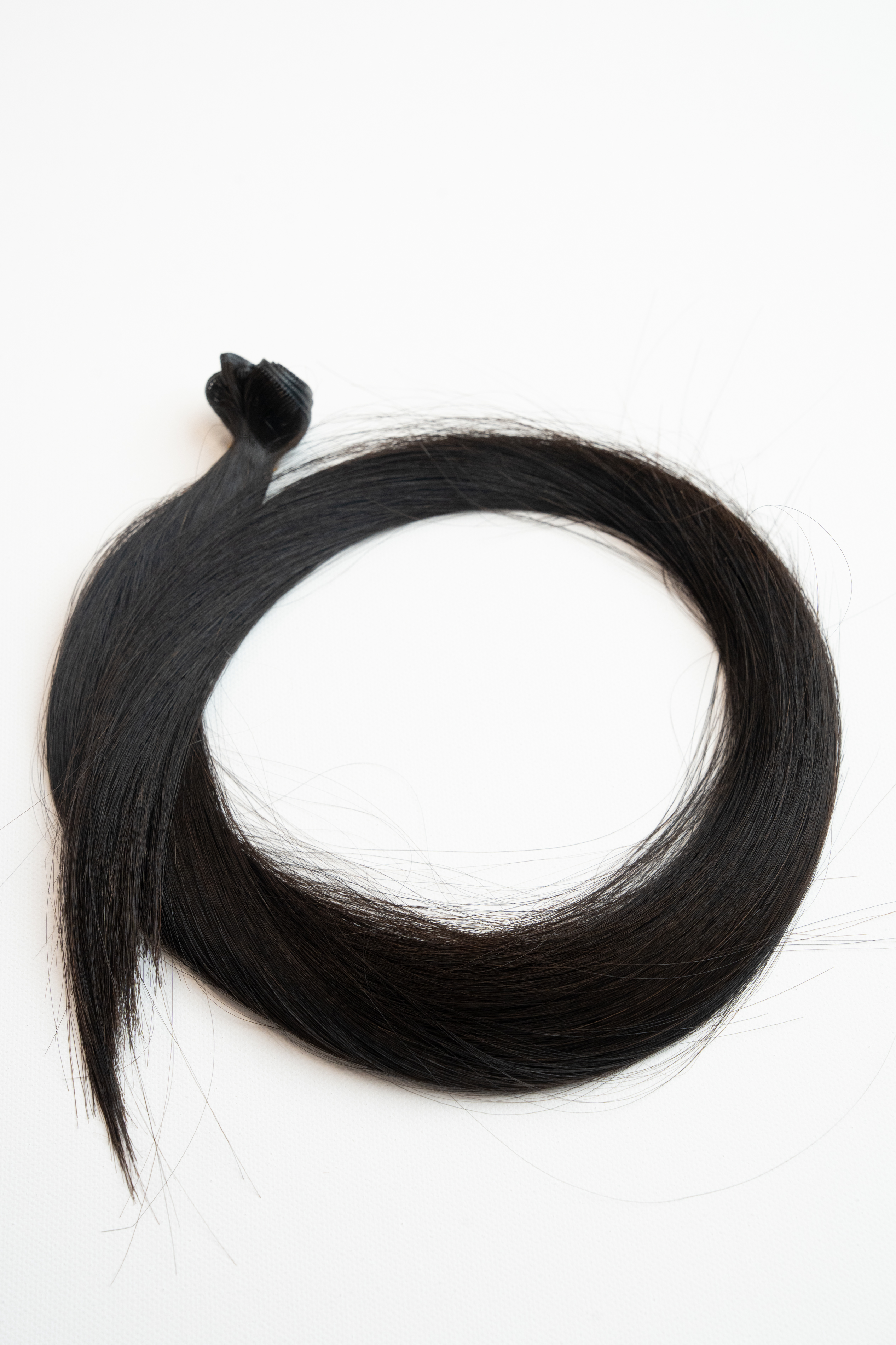 Tape-In Extensions - prettygangofficial.com