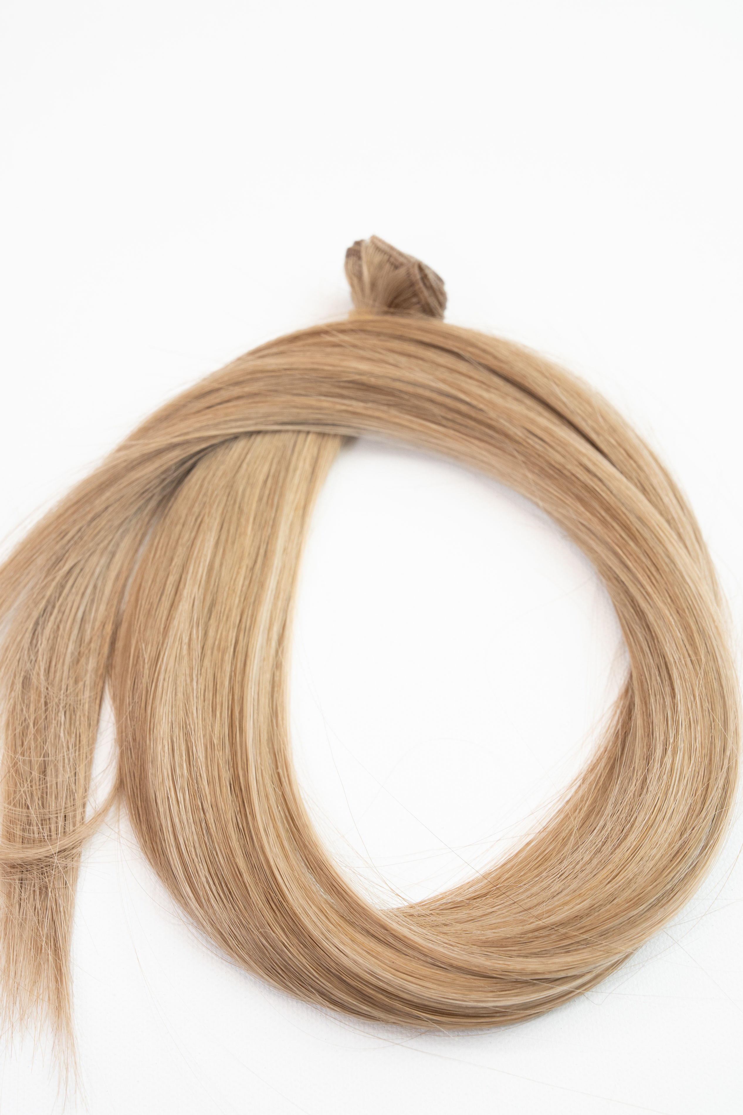 Tape-In Extensions - prettygangofficial.com